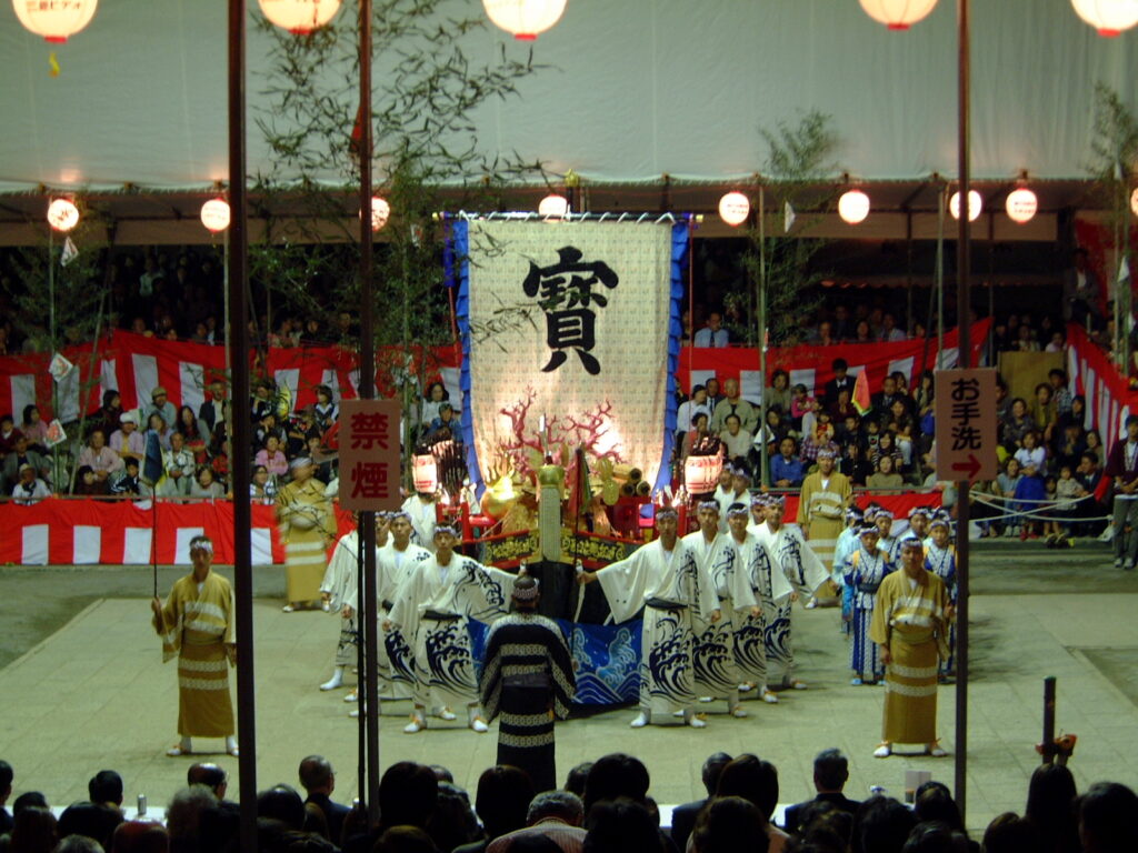 Dragon dance at Nagasaki Kunchi