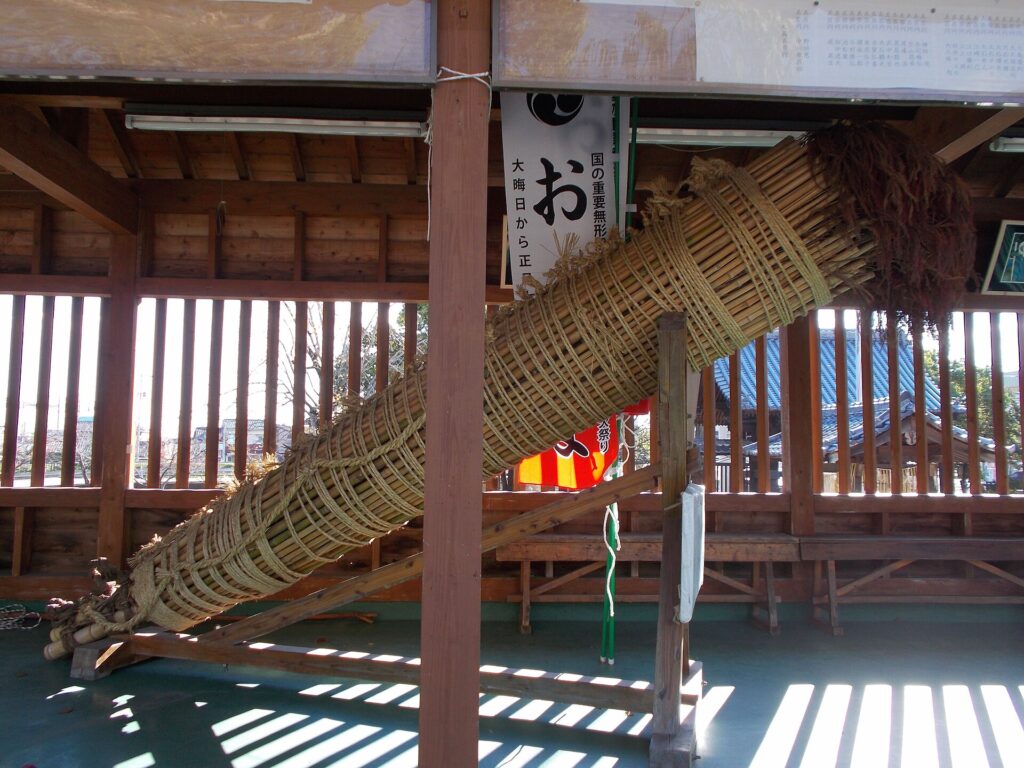 Blazing torch at the Oniyo Fire Festival, Daizenji Tamataregu, Kurume