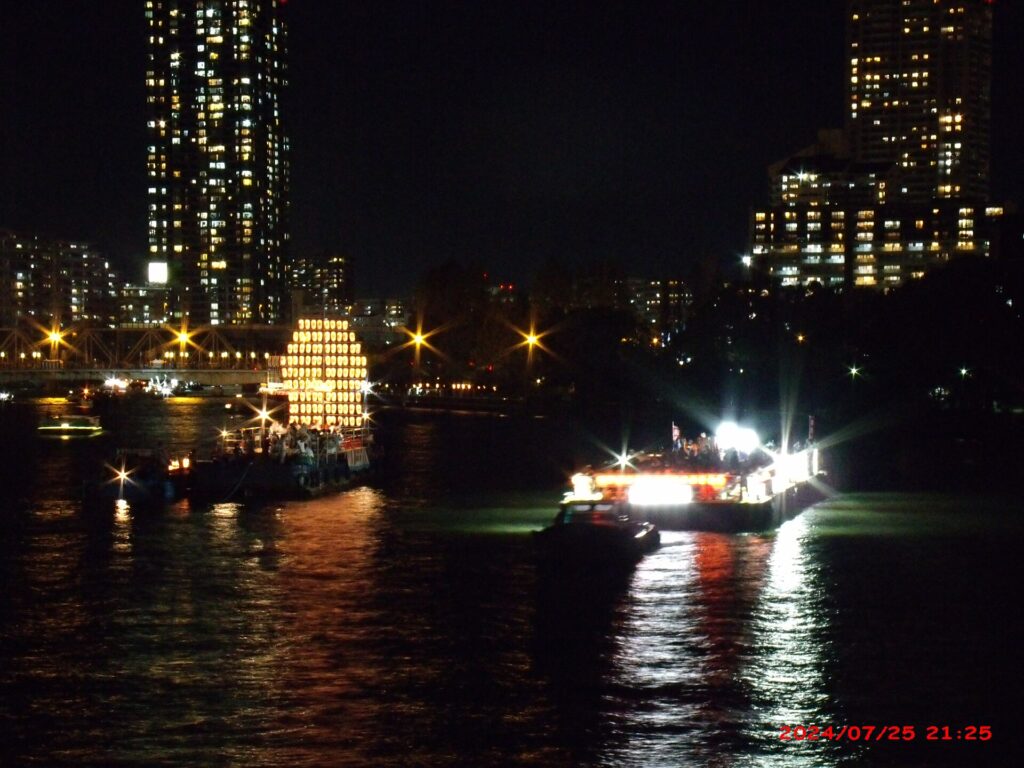 Boat procession and fireworks at Tenjin Matsuri