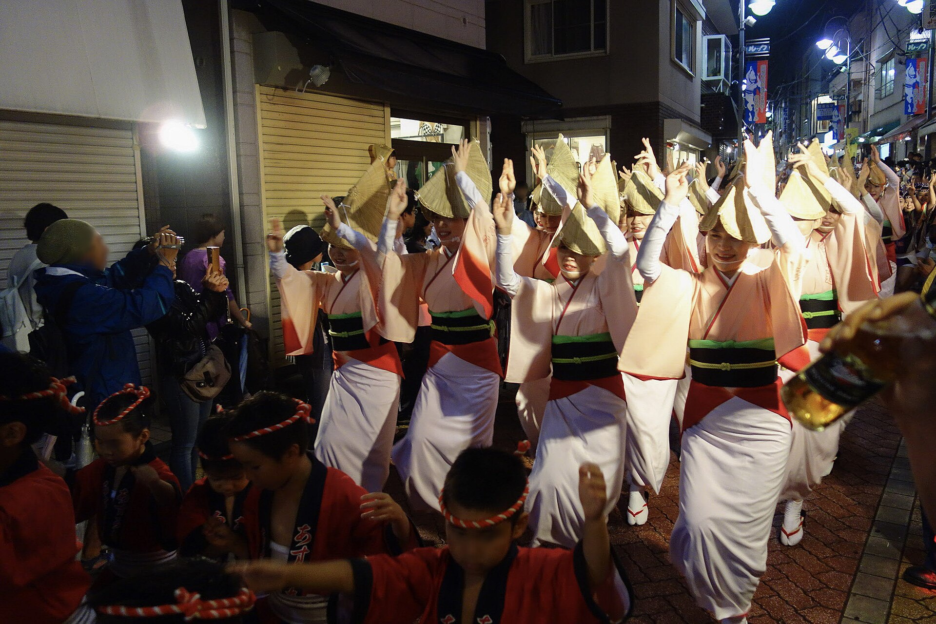 Dancers at the Tokyo Koenji Awa Odori street festival