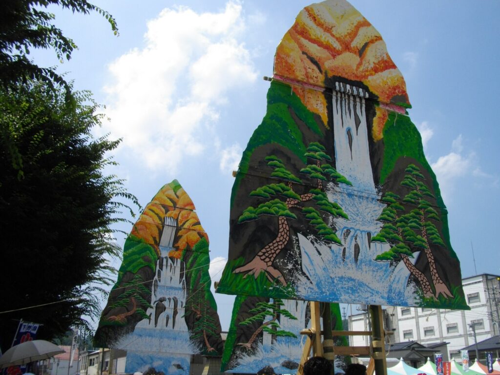 Street stage of the Yamaage Matsuri in Nasukarasuyama