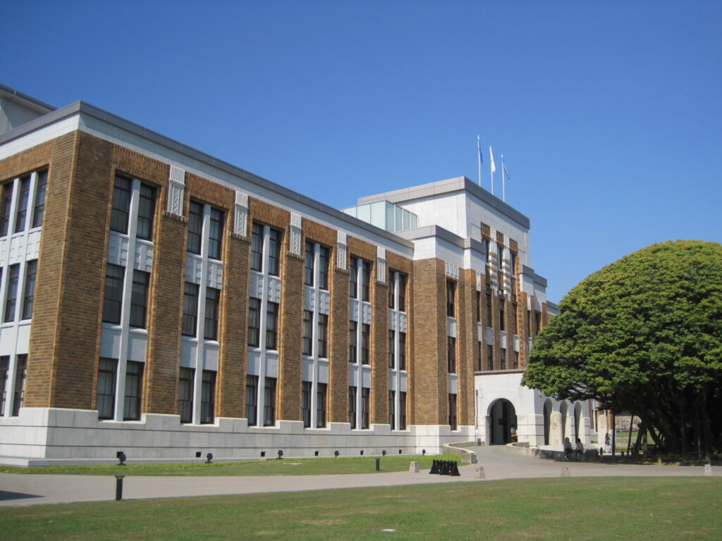 Shiinoki Geihinkan in Kanazawa, the marathon start area