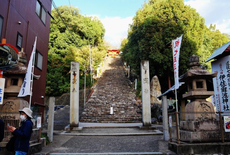 The steep stone stairway leading up to Isaniwa Shrine in Matsuyama