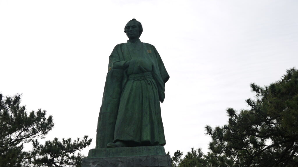 The statue of Sakamoto Ryoma looking out over the Pacific at Katsurahama